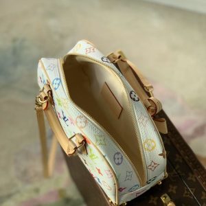 TM HANDBAG EAST WEST